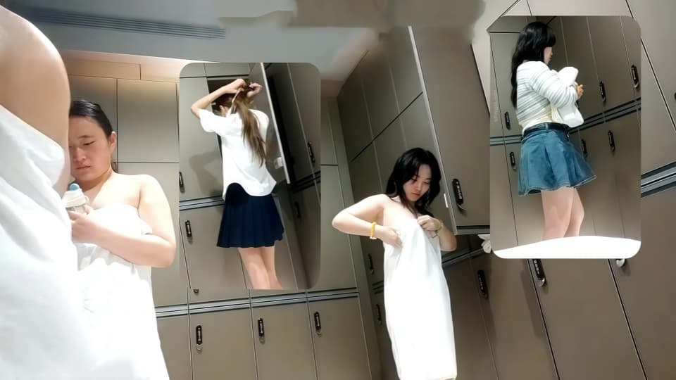 澡堂子偷拍闺蜜俩一前一后换衣准备洗澡，一个丰满犹存一个大长腿排骨妹