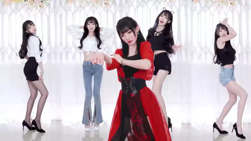 大神混剪18+tiktok.亚洲风Fraudworks-BK-WHBlack-White